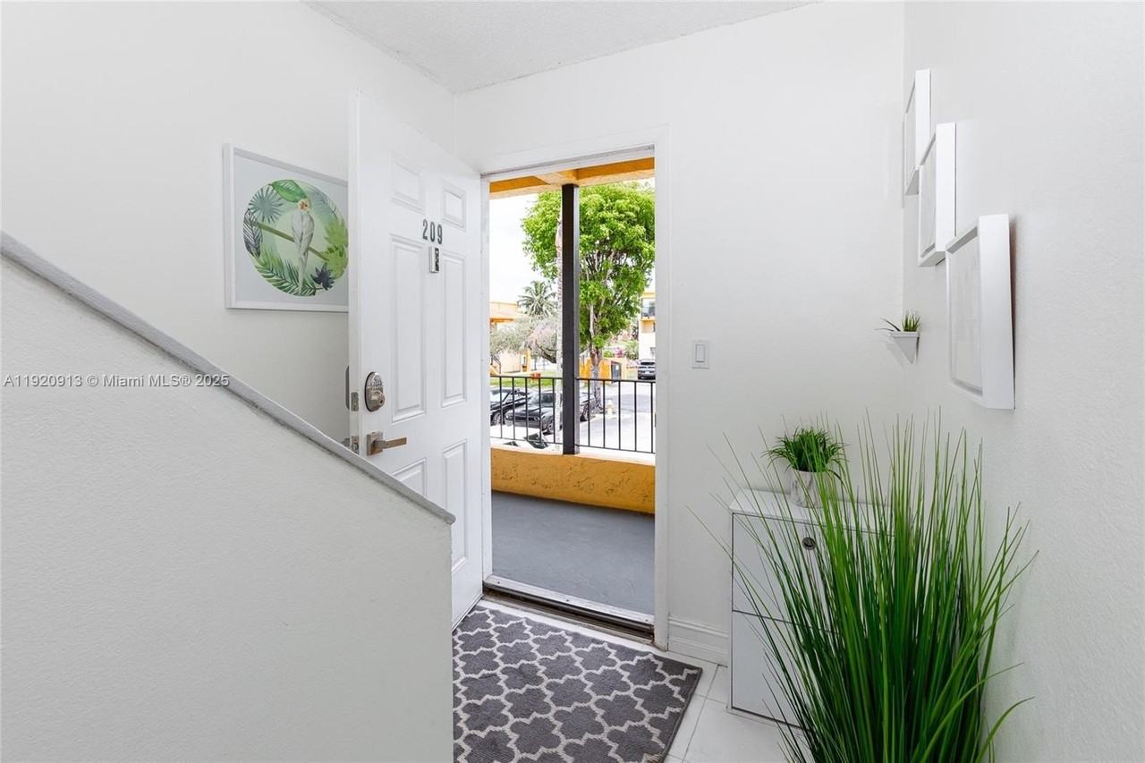 245 Northwest 109th Avenue #209 - Photo 5 of 30