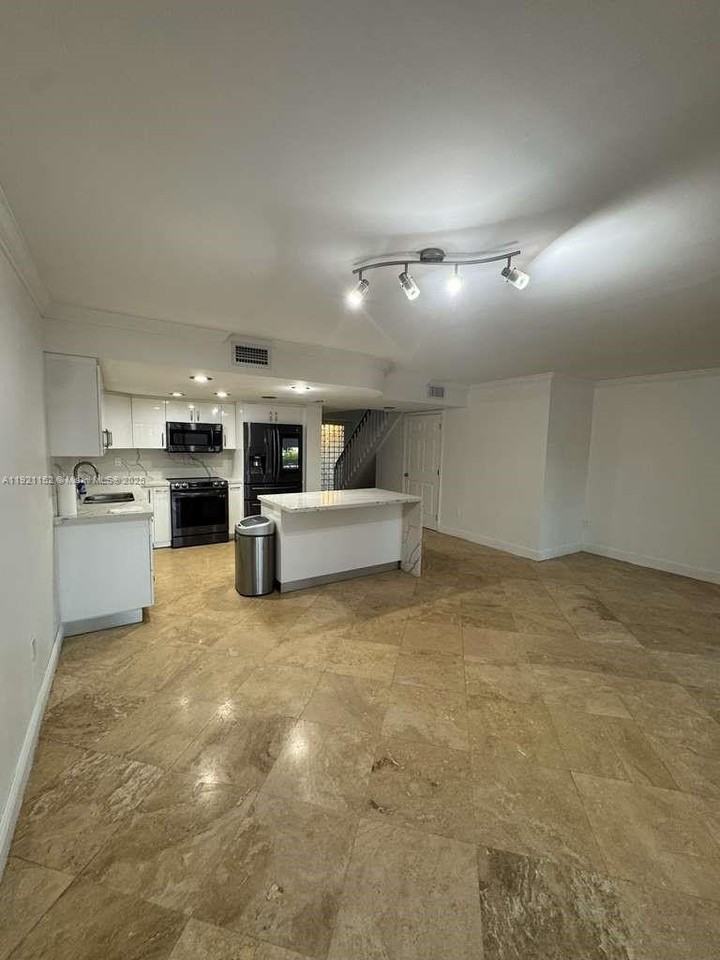 13775 Sw 160th St #16 - Photo 3 of 19