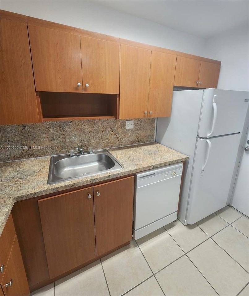 11150 Sw 196th St #D210 - Photo 3 of 18