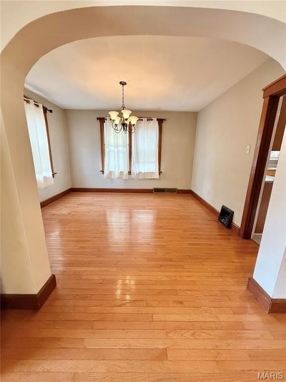 533 S Pennsylvania Ave - Photo 4 of 20