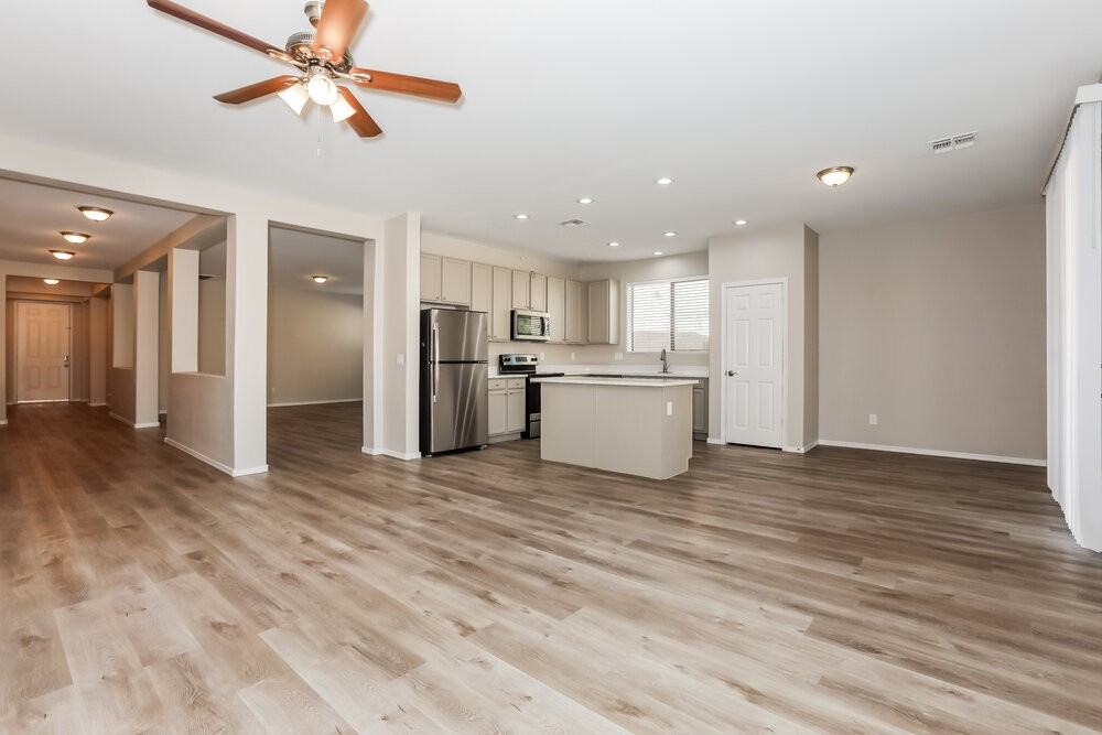 6879 S Onyx Dr - Photo 4 of 16