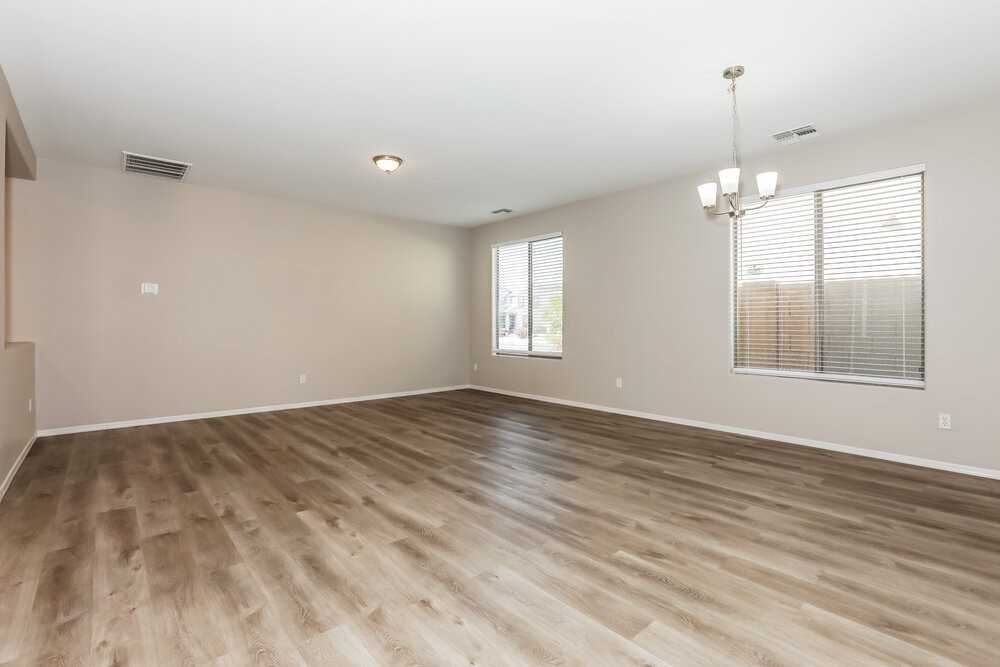 6879 S Onyx Dr - Photo 5 of 16