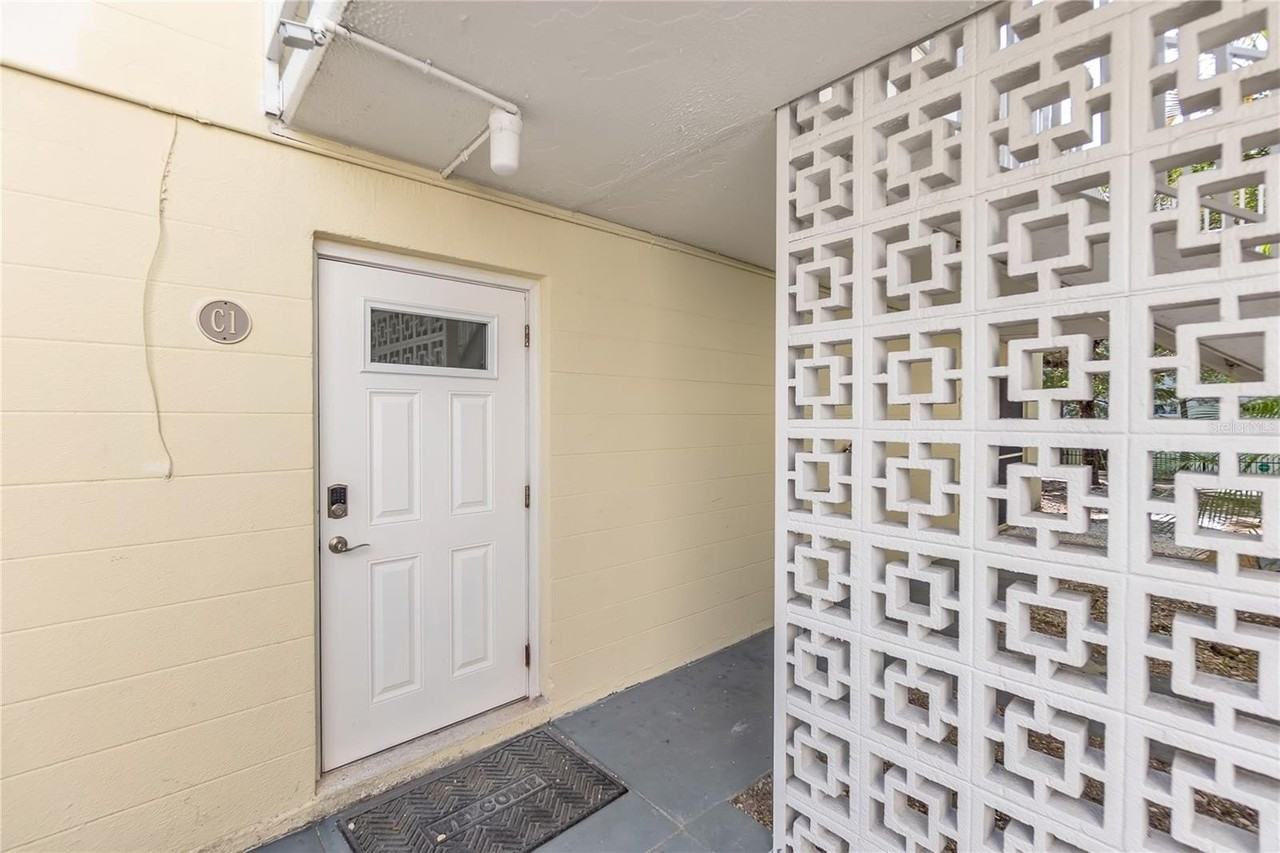 3835 Almeria Ave #C1 - Photo 5 of 50