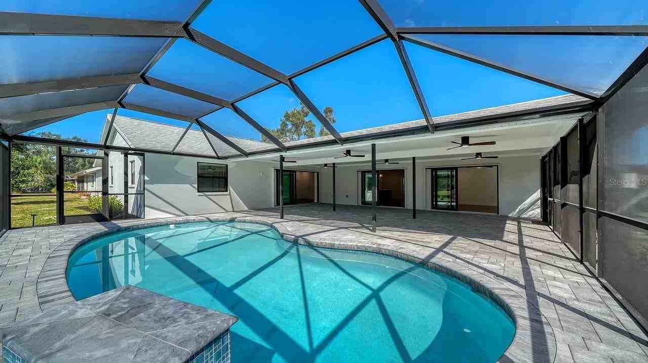 5468 Wilkinson Rd - Photo 2 of 50