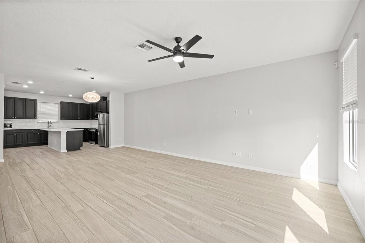 2966 Voyager Ave - Photo 4 of 50