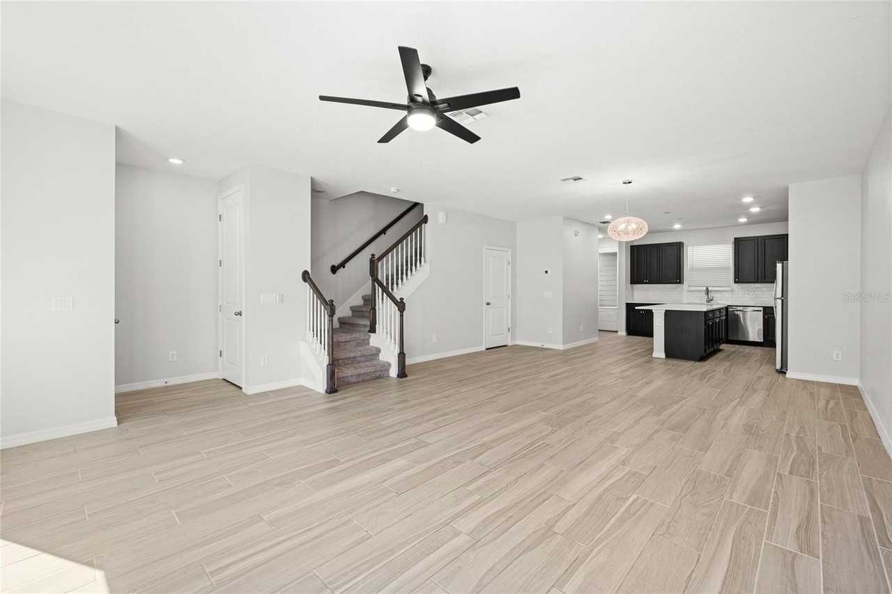 2966 Voyager Ave - Photo 5 of 50