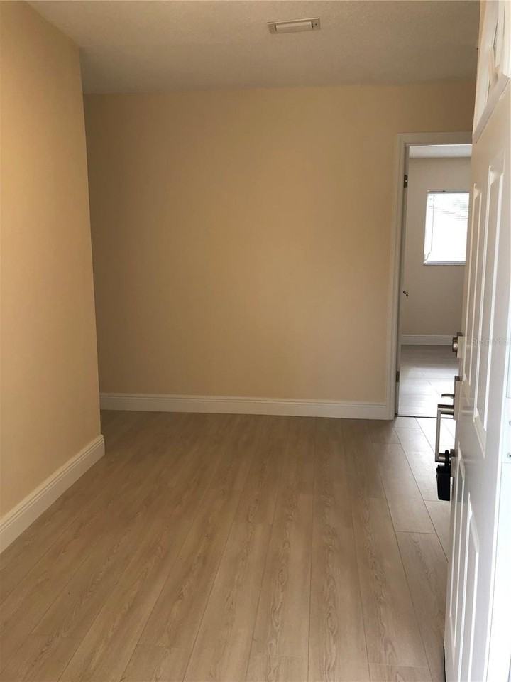 603 Bahia Cir - Photo 4 of 27