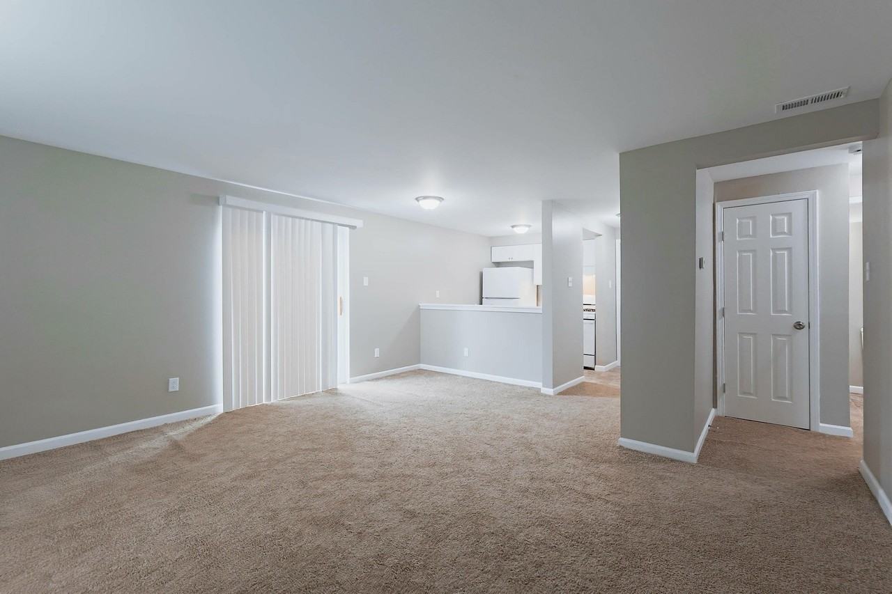 Crossing at Northpointe Apartments - Photo 7 of 14