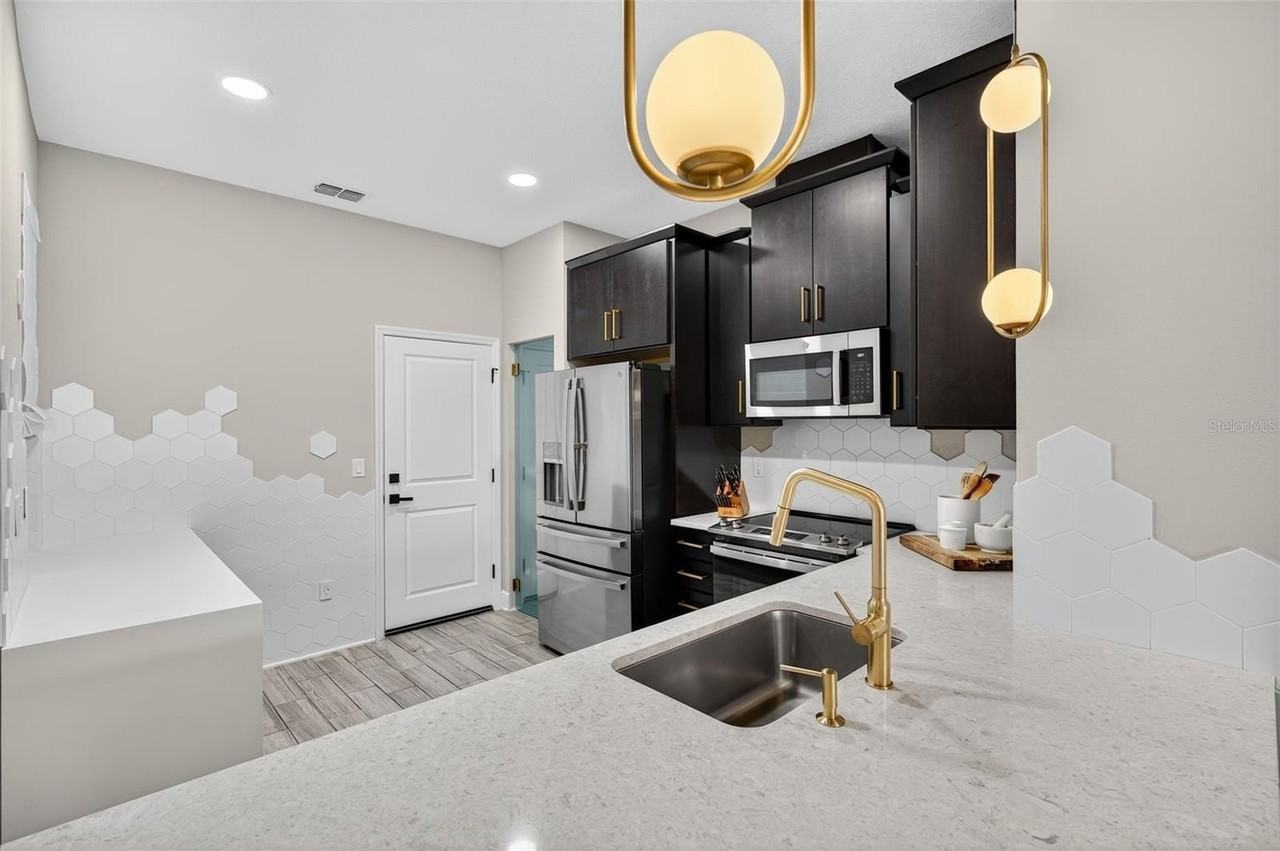 2419 Foggy Creek Cir - Photo 7 of 45