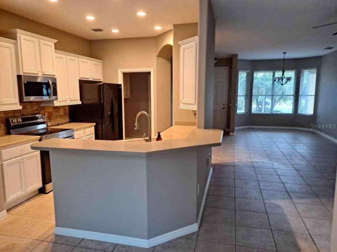 13534 Biscayne Grove Ln - Photo 2 of 12