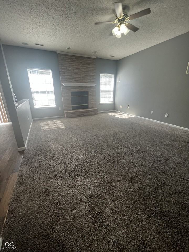 8351 Brambleberry Dr - Photo 3 of 18