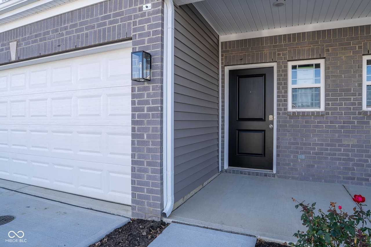 6275 Wasco Dr - Photo 4 of 27