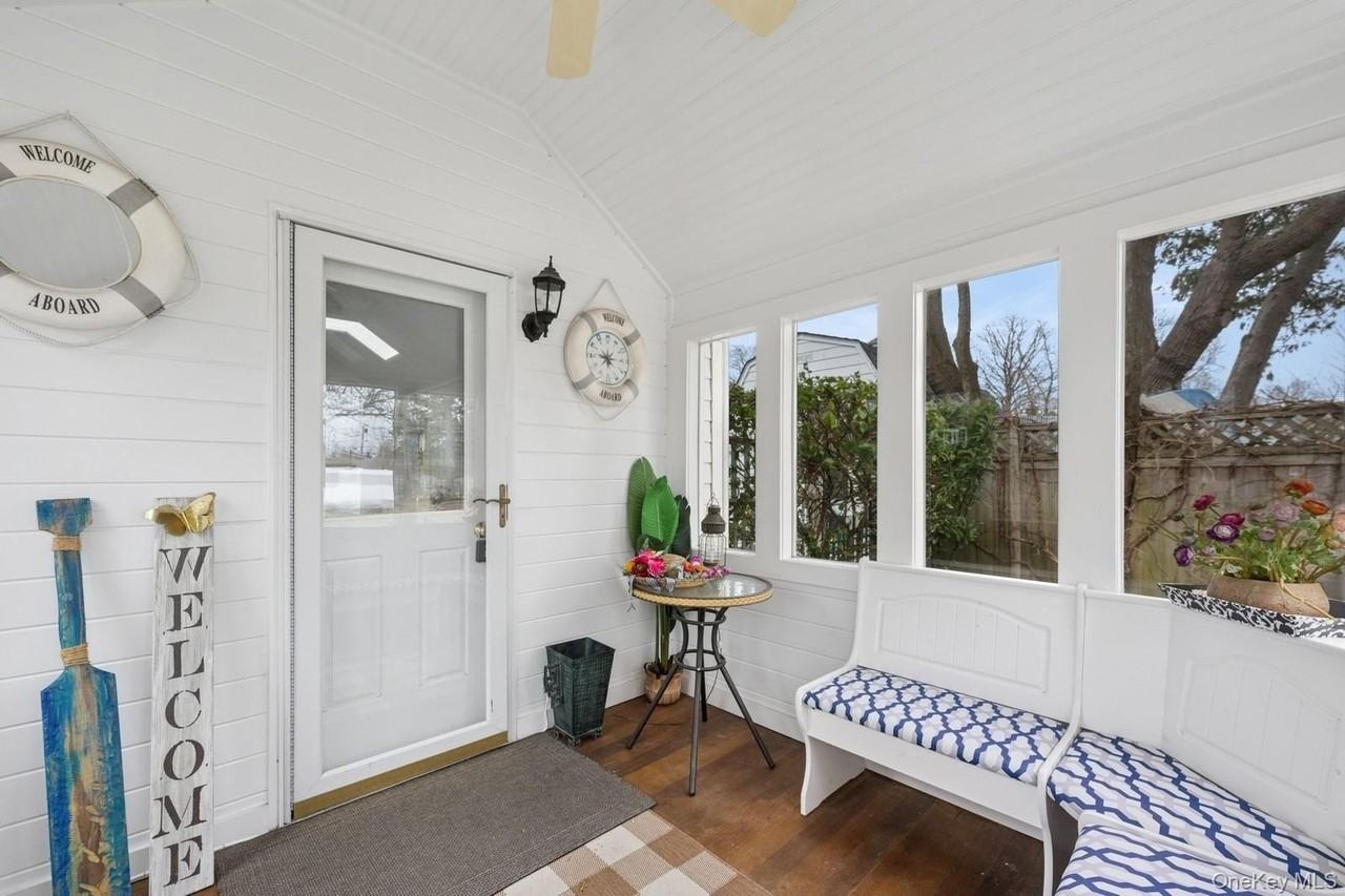 424 Fourth Street - Photo 6 of 23