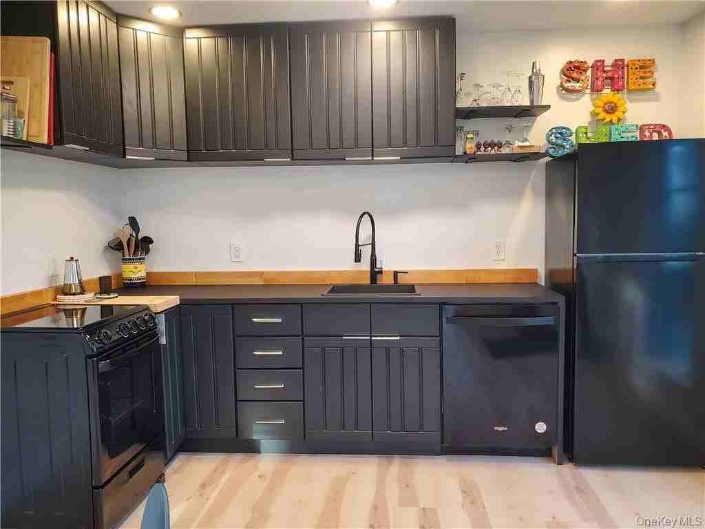 44 Dellenbaugh Rd - Photo 4 of 12