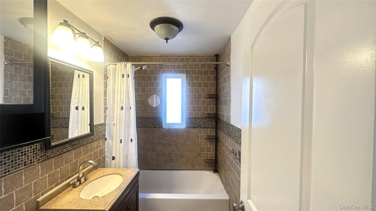 7363 198th St Unit 1fl #1FL - Photo 5 of 13