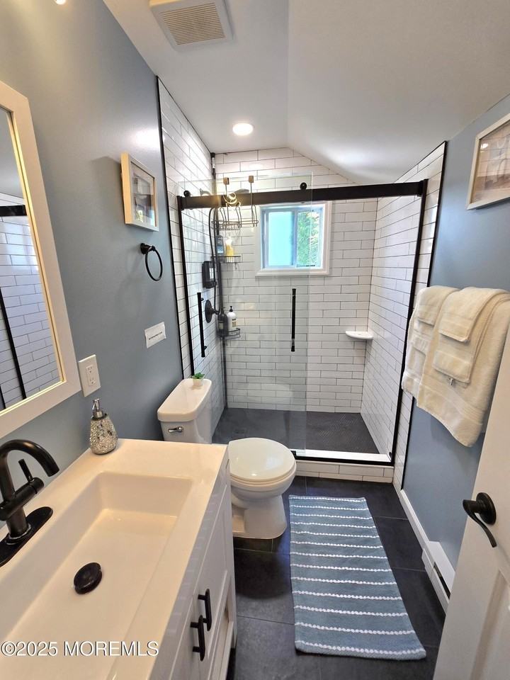 406 4th Ave Unit 6 #6 - Photo 4 of 5