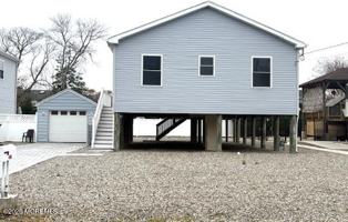 featured image of 686 Bayview Drive