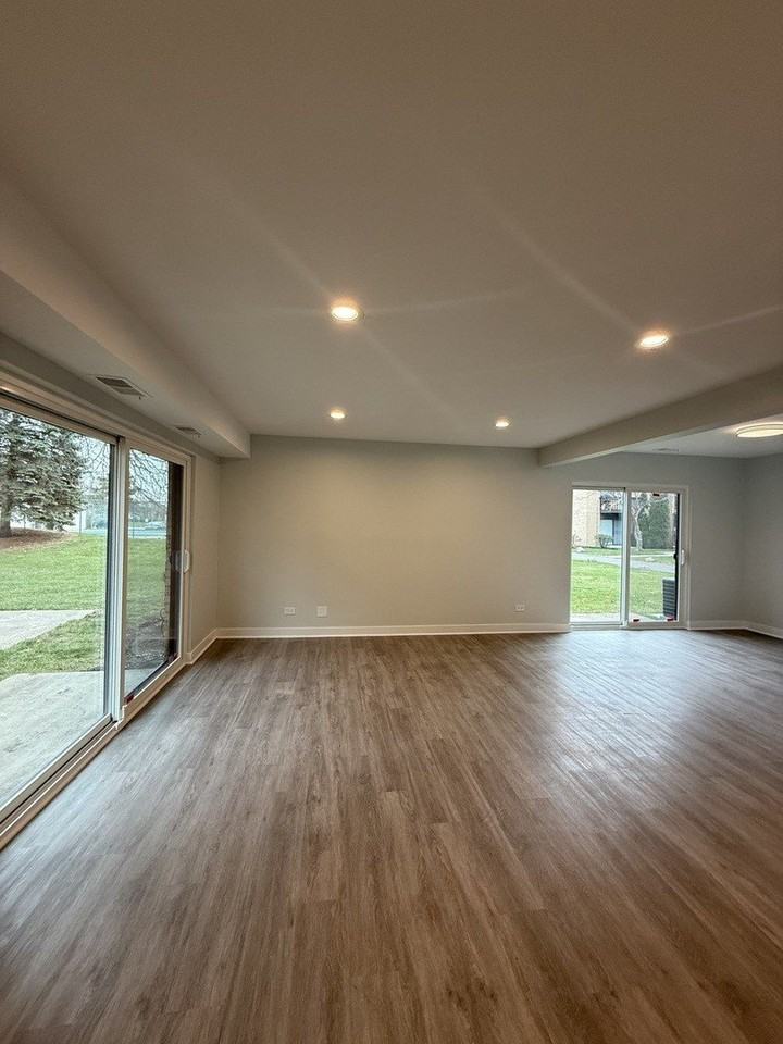 1173 Forums Court #1D - Photo 5 of 32