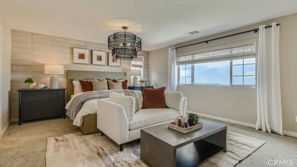 2407 Walker St - Photo 4 of 8