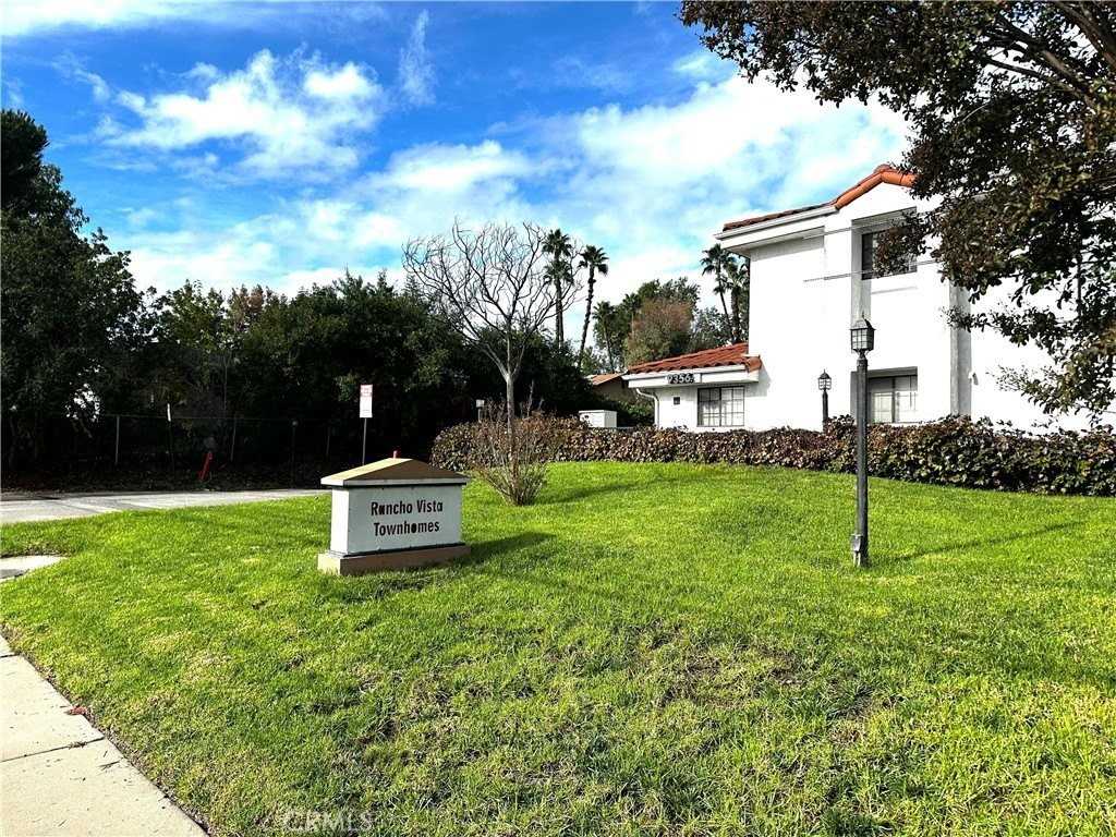 9356 19th St #D - Photo 3 of 16