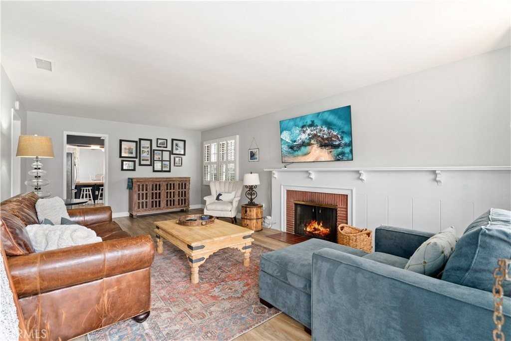 714 Heliotrope Ave - Photo 3 of 20