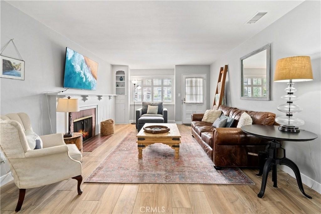 714 Heliotrope Ave - Photo 4 of 20