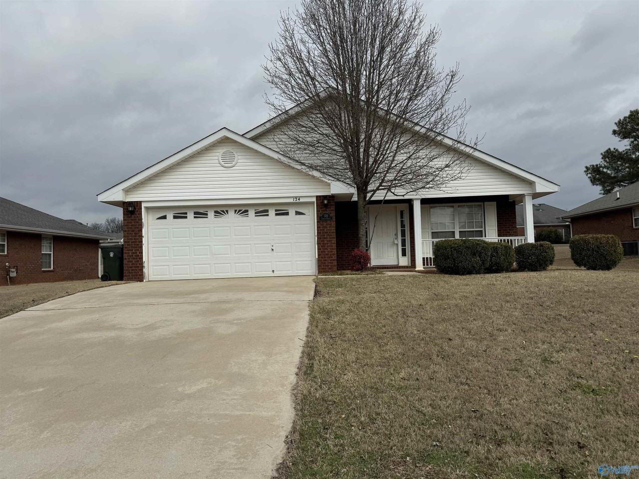 124 Clover Ridge Dr - Photo 2 of 15