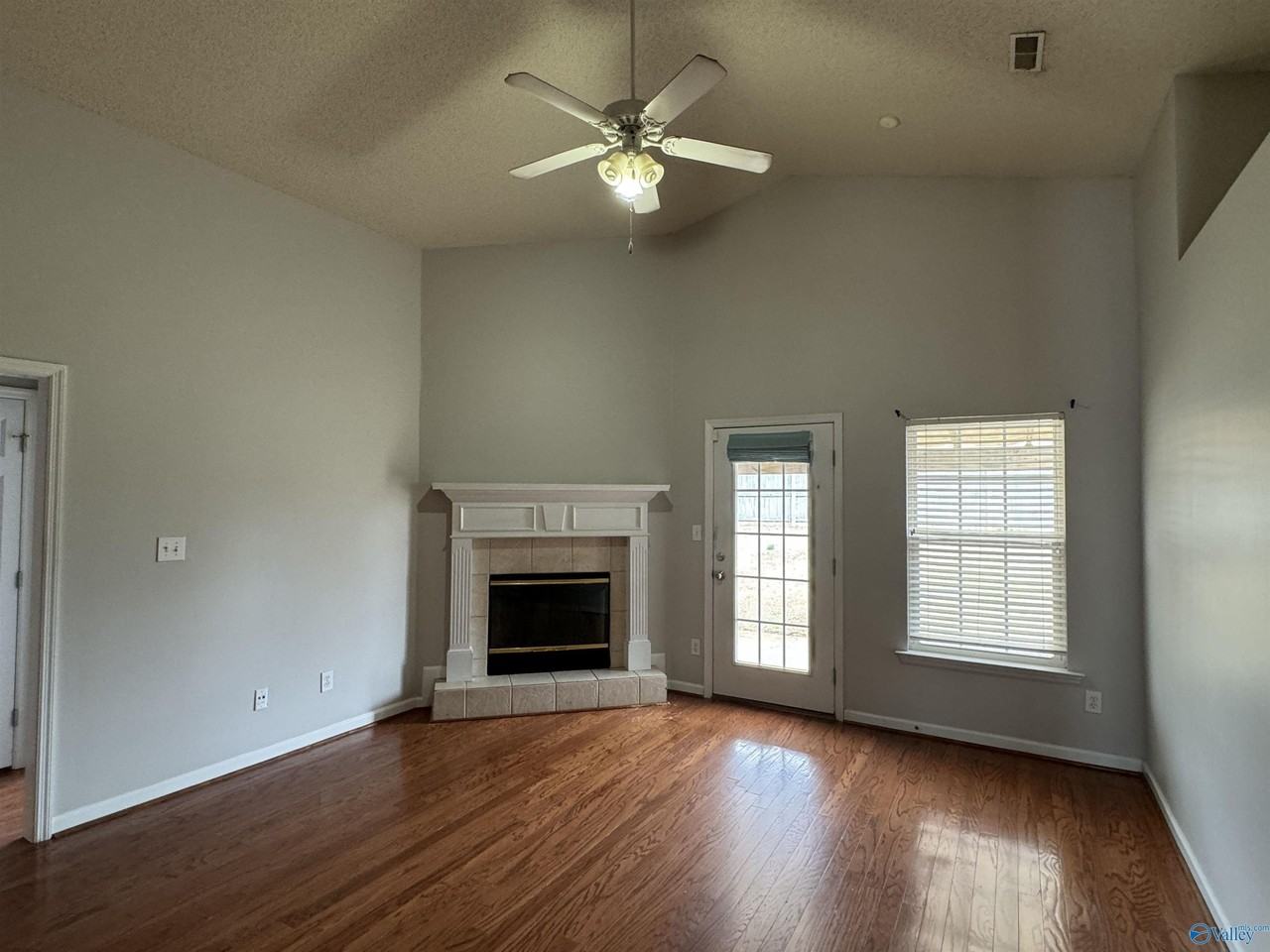 124 Clover Ridge Dr - Photo 6 of 15