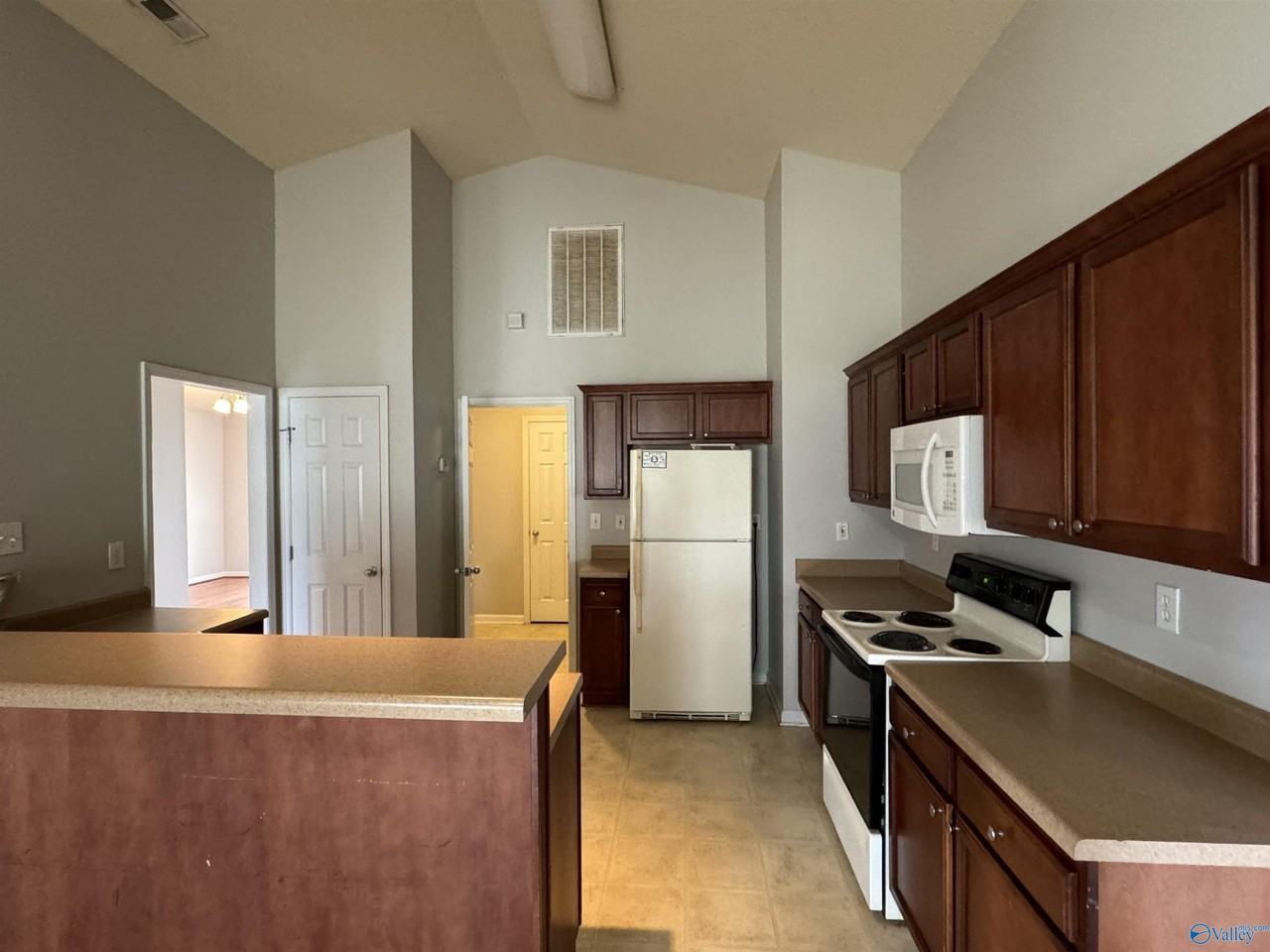 124 Clover Ridge Dr - Photo 7 of 15