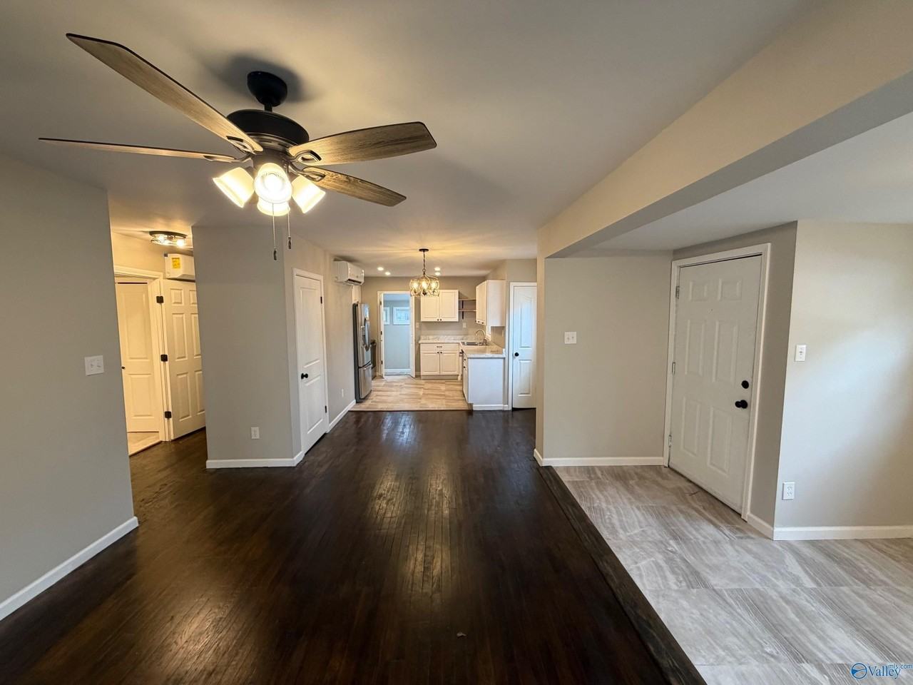 1628 8th St Se - Photo 5 of 20