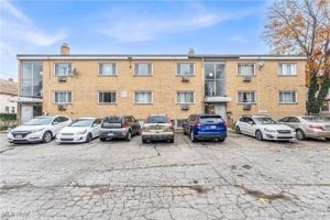 featured image of 1415 Wyandotte Avenue #305