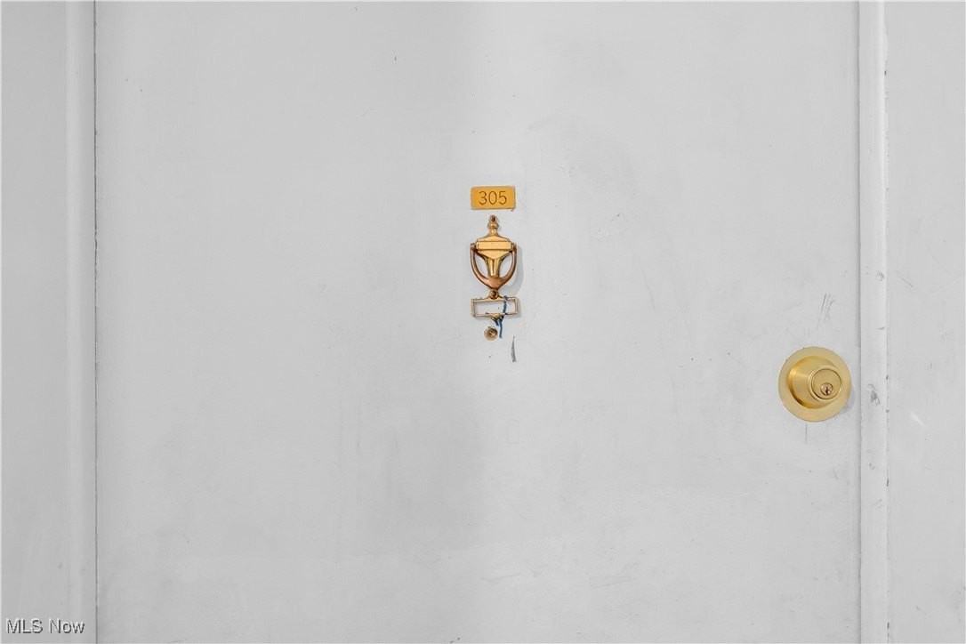 1415 Wyandotte Ave Apt 305 #305 - Photo 3 of 16