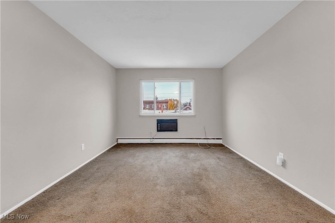 1415 Wyandotte Ave Apt 305 #305 - Photo 5 of 16