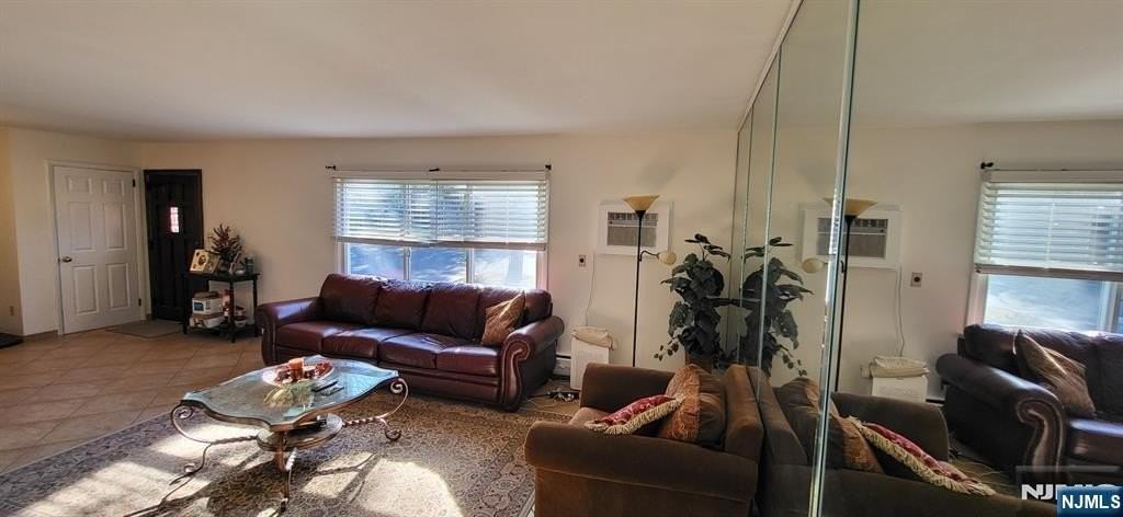 91 Fairhaven Dr - Photo 3 of 18