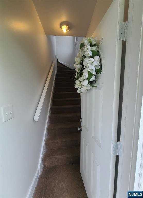 624 Madison Ave - Photo 4 of 10