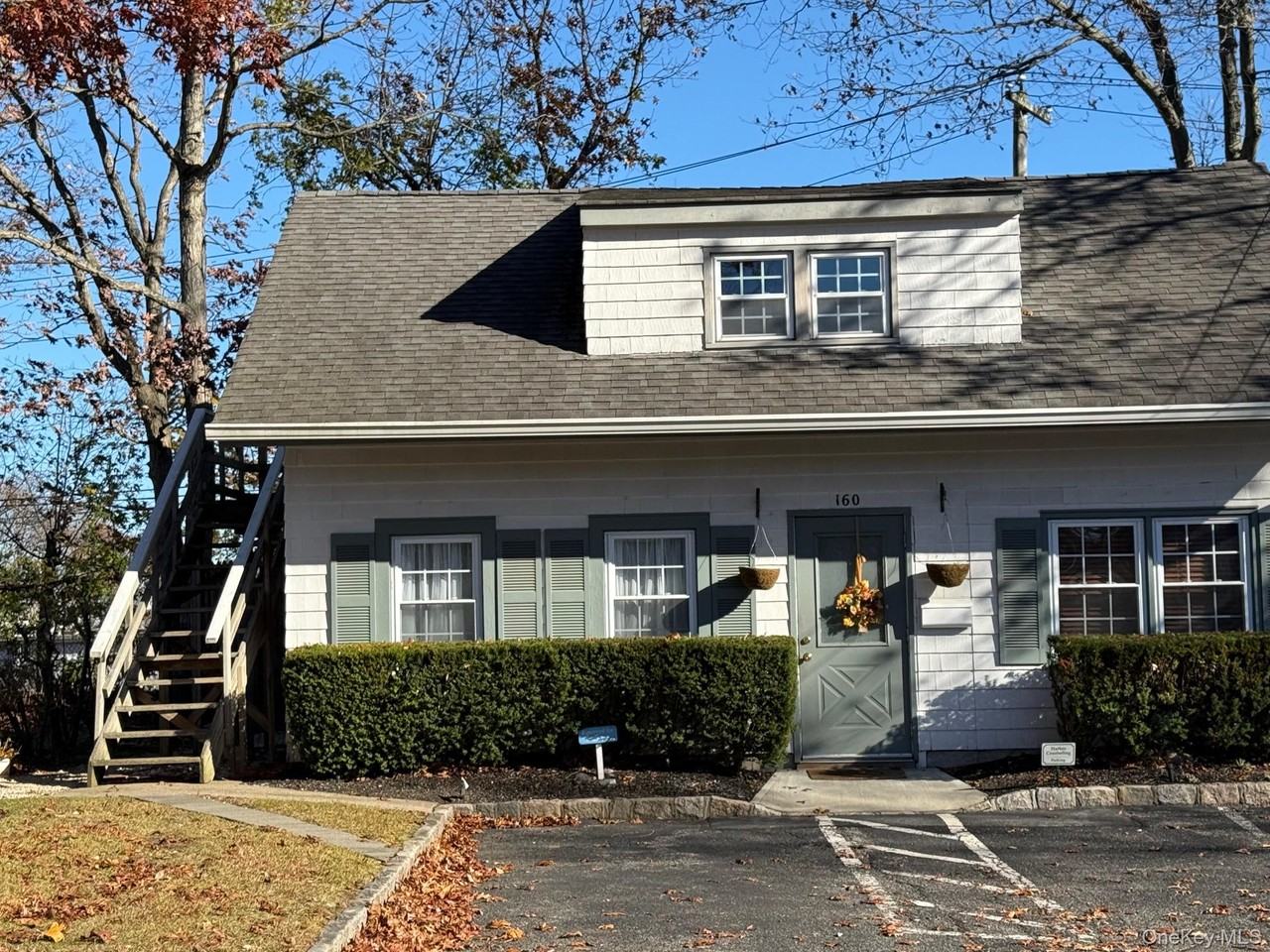 160 Laurel Avenue - Photo 2 of 15