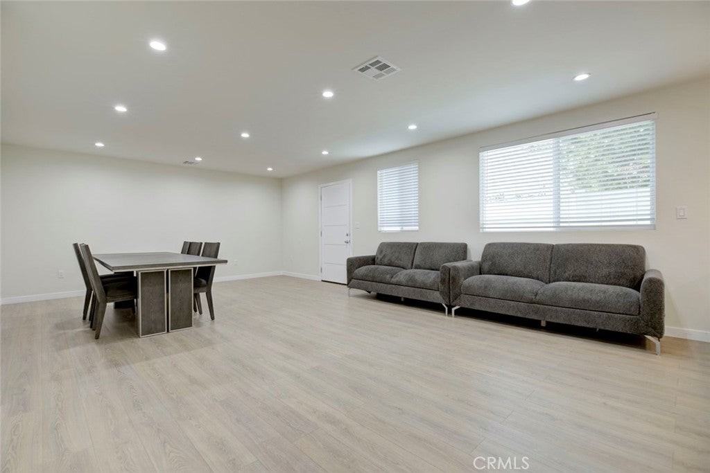 7711 Forsythe Street - Photo 4 of 35