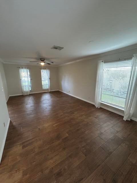 912 Sandtree Dr - Photo 4 of 28