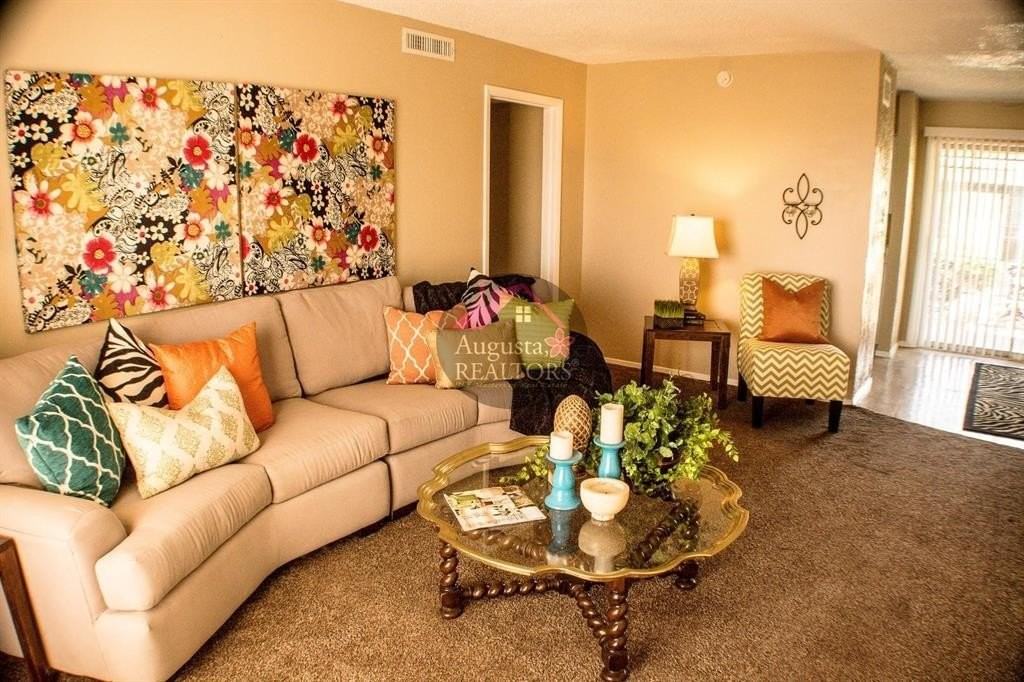 2800 Sayles Blvd #19B - Photo 4 of 12