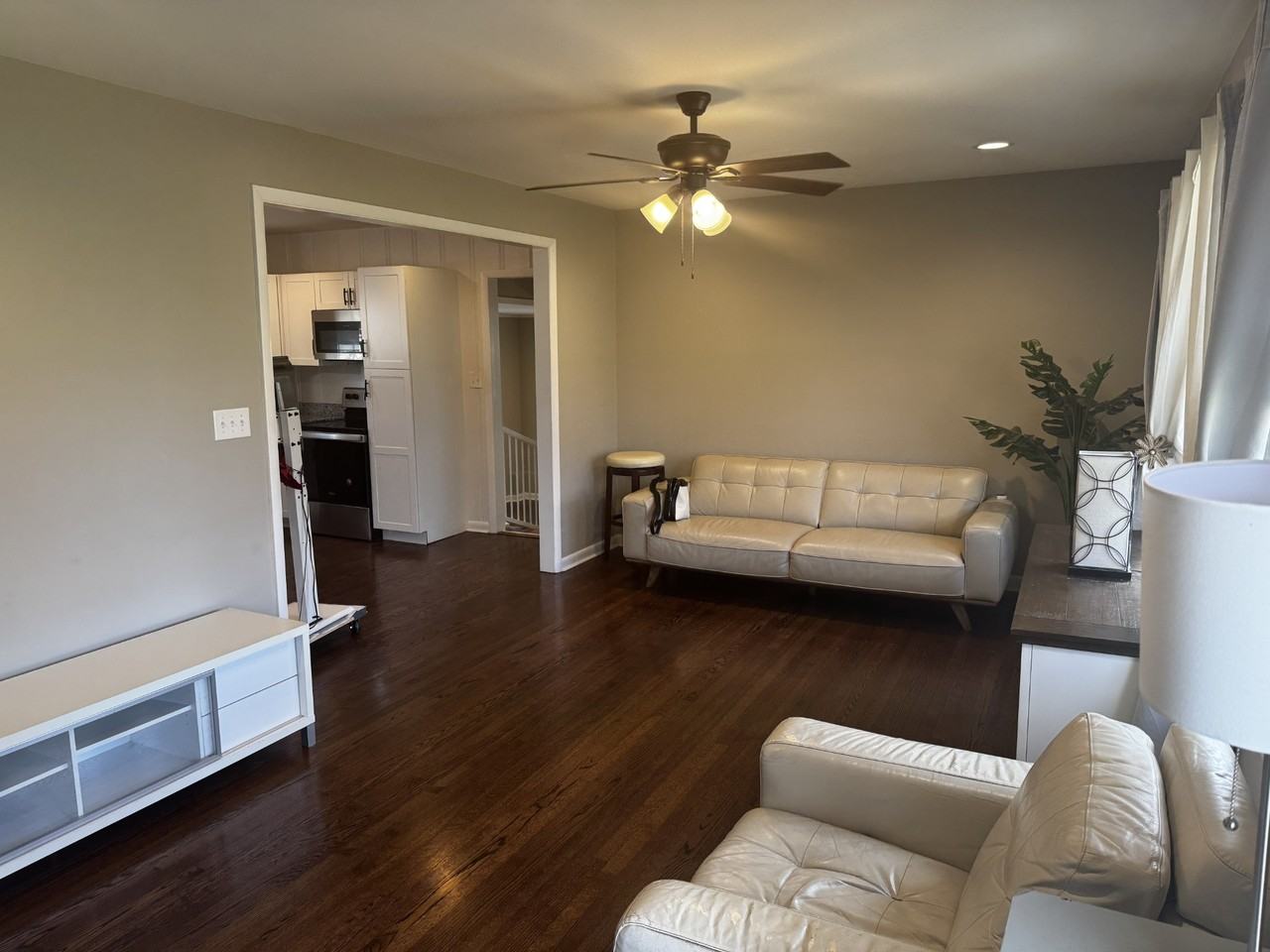 1015 Glenwood Drive - Photo 6 of 19