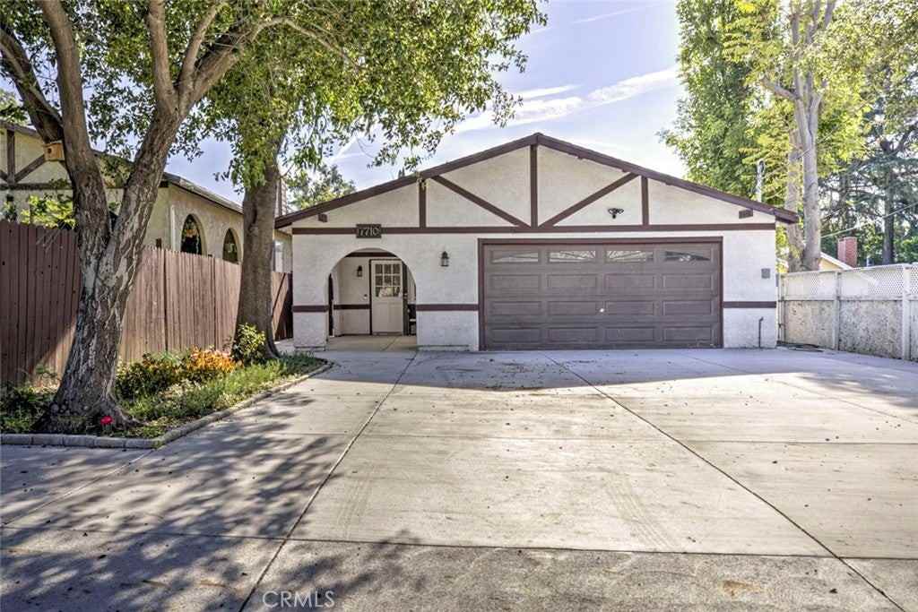 7710 Wentworth Street - Photo 2 of 26