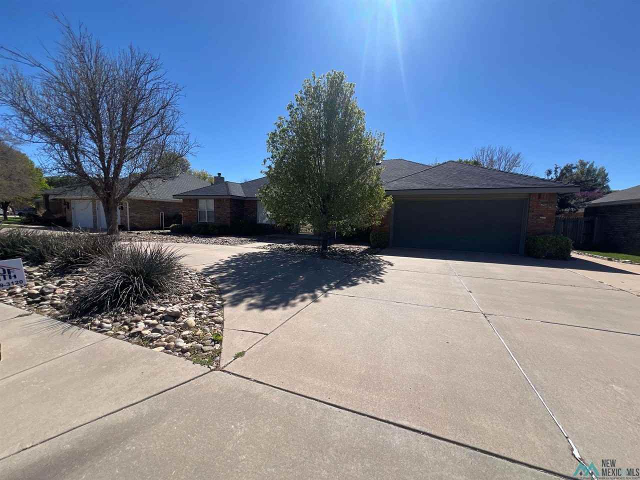 721 Jeanie Drive - Photo 3 of 38