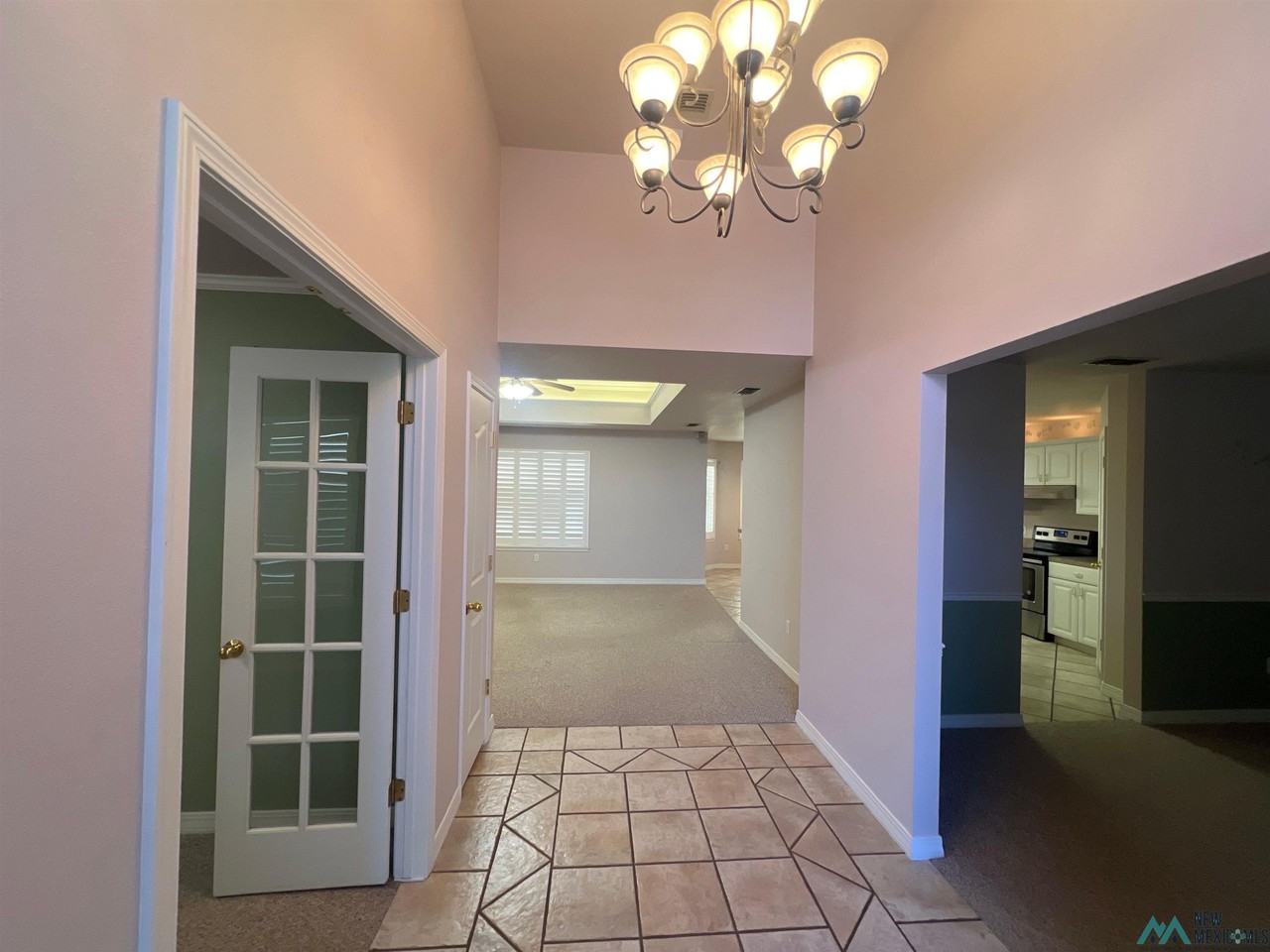 721 Jeanie Drive - Photo 5 of 38