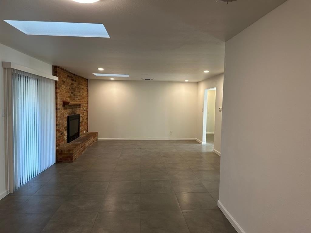 3603 Bristol Dr - Photo 4 of 16