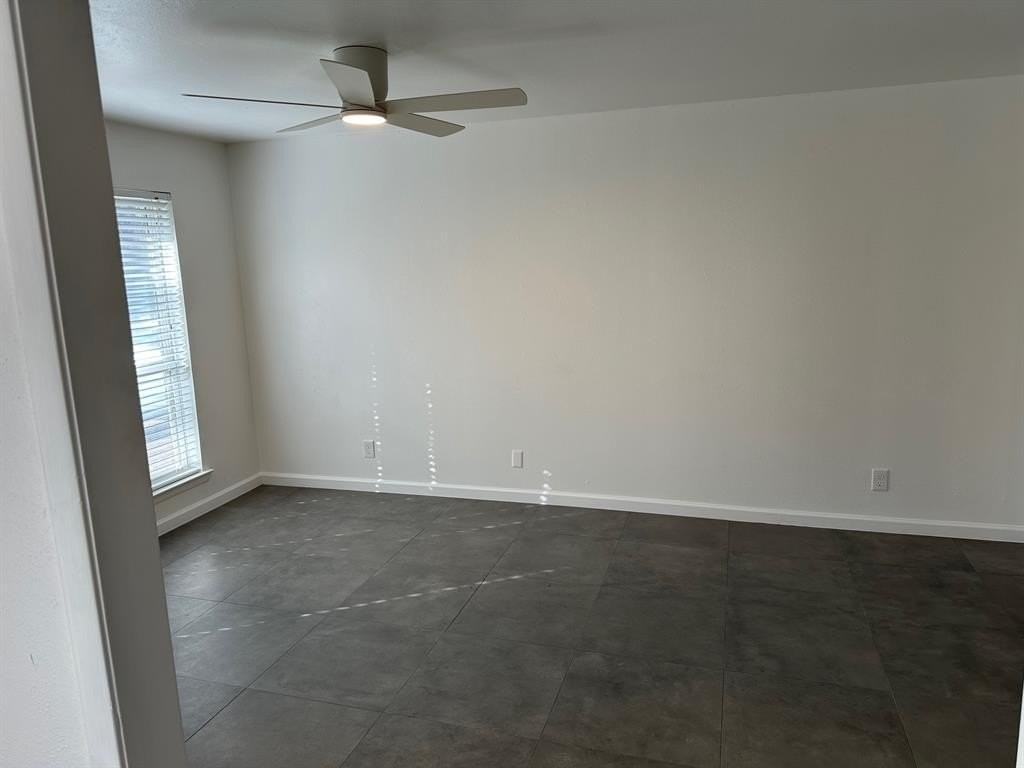 3603 Bristol Dr - Photo 7 of 16