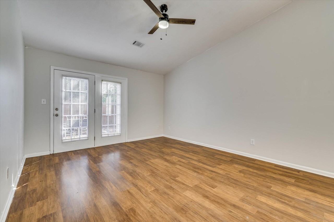 150 Portofino Ln Sw - Photo 3 of 24