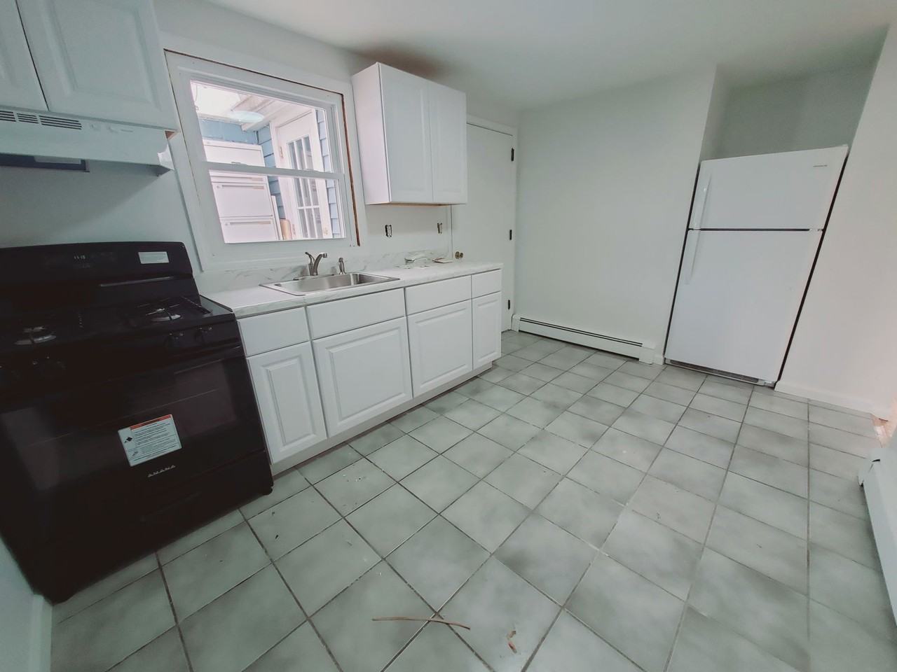 12 Houston Ter #4 - Photo 2 of 8