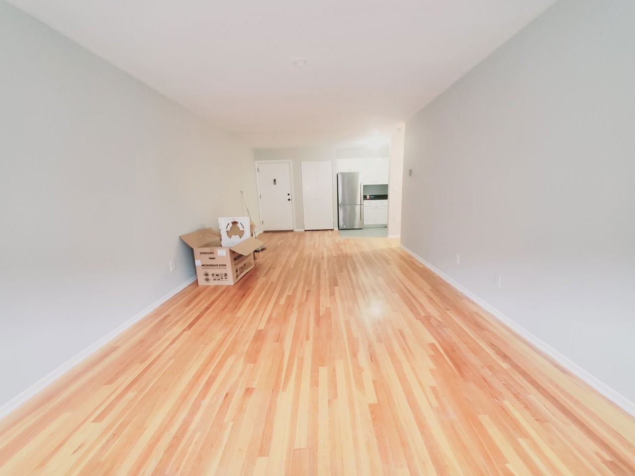 637 Cove Rd #C - Photo 4 of 8