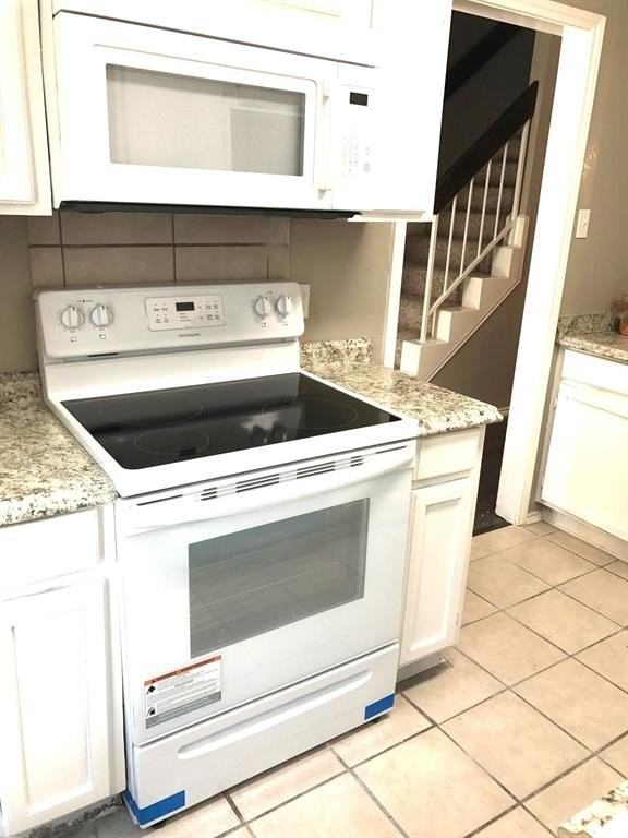 7326 Kingswood Cir - Photo 6 of 10