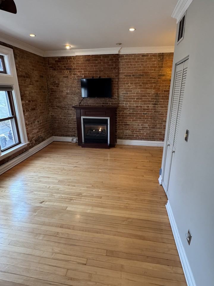 112 Bidwell Parkway #2 - Photo 3 of 8